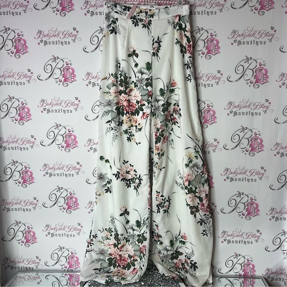 Pants flowers wide leg flare white pastel size 2 USA Floral White